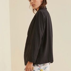 ISO Amour Vert Sage Blazer in Black size Small
